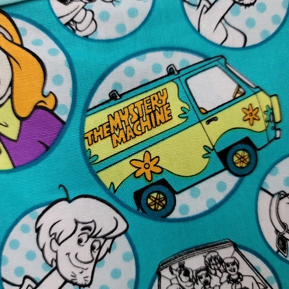 (2) Handmade Scooby-Doo Pillowcases - Picture 4 of 16
